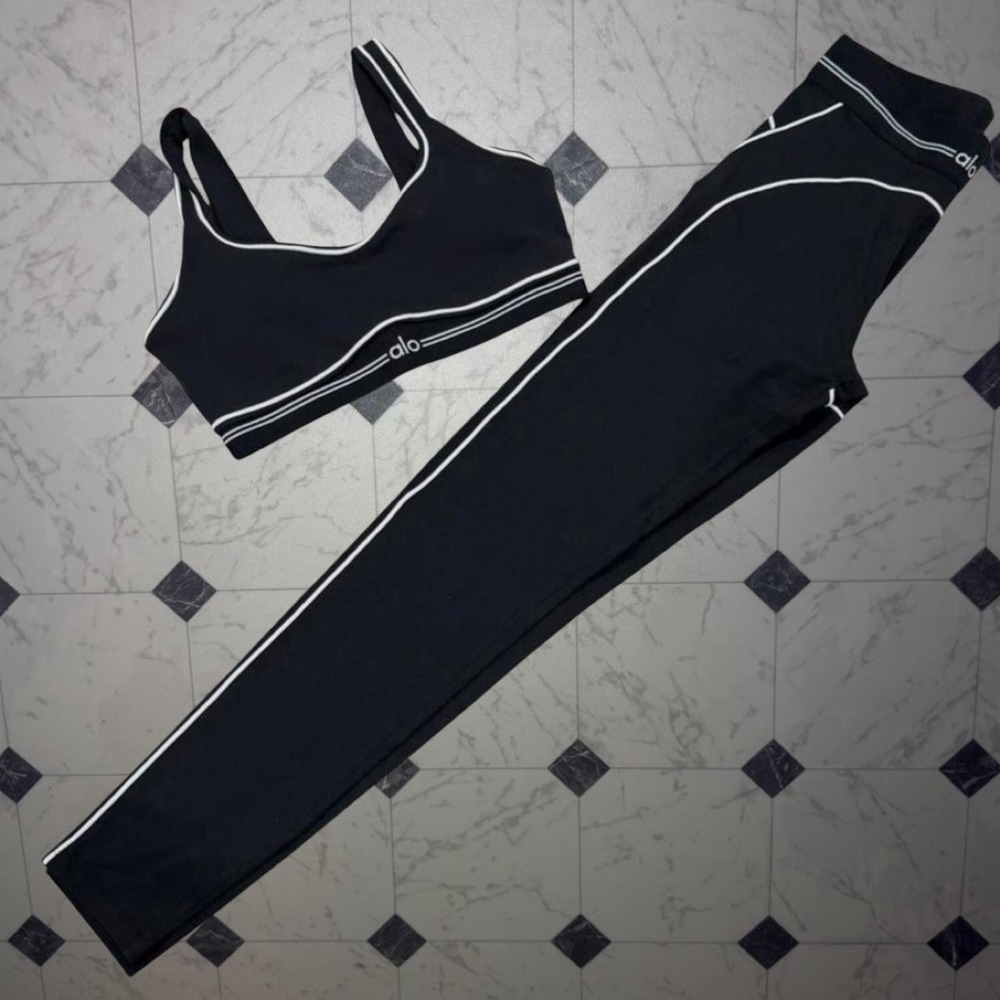 Alo Airbrush Heart Throb Set Sports Bra Legging Black SIZE L